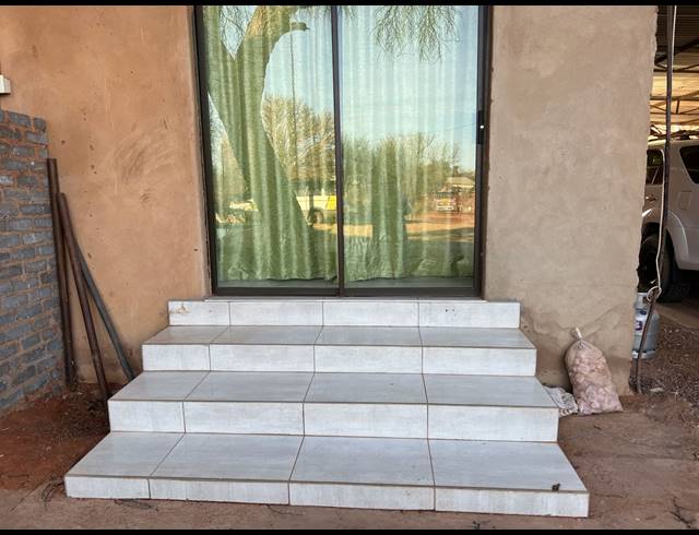 8 BEDROOM HOUSE FOR SALE IN DIBENG